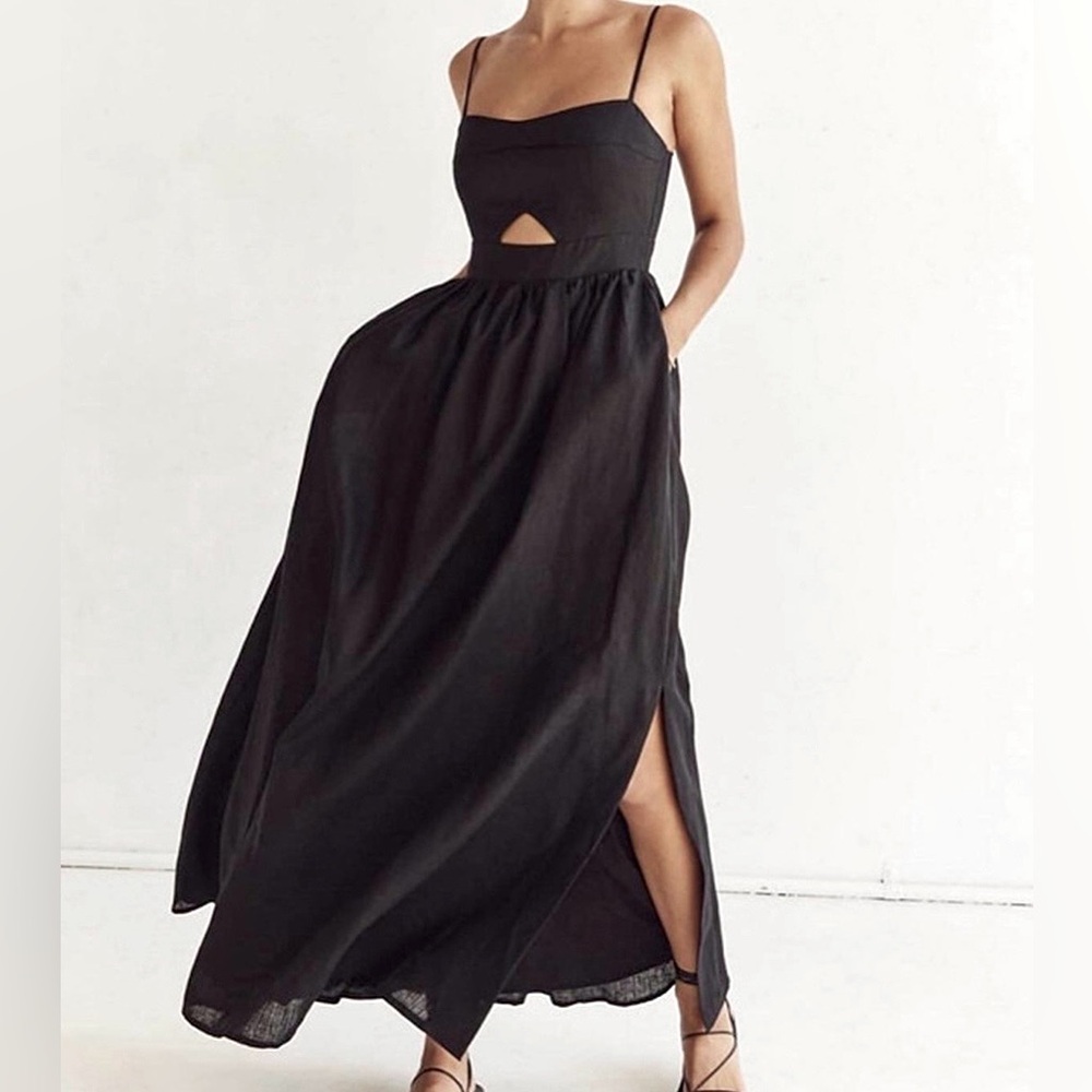Elegant Black Maxi Dress